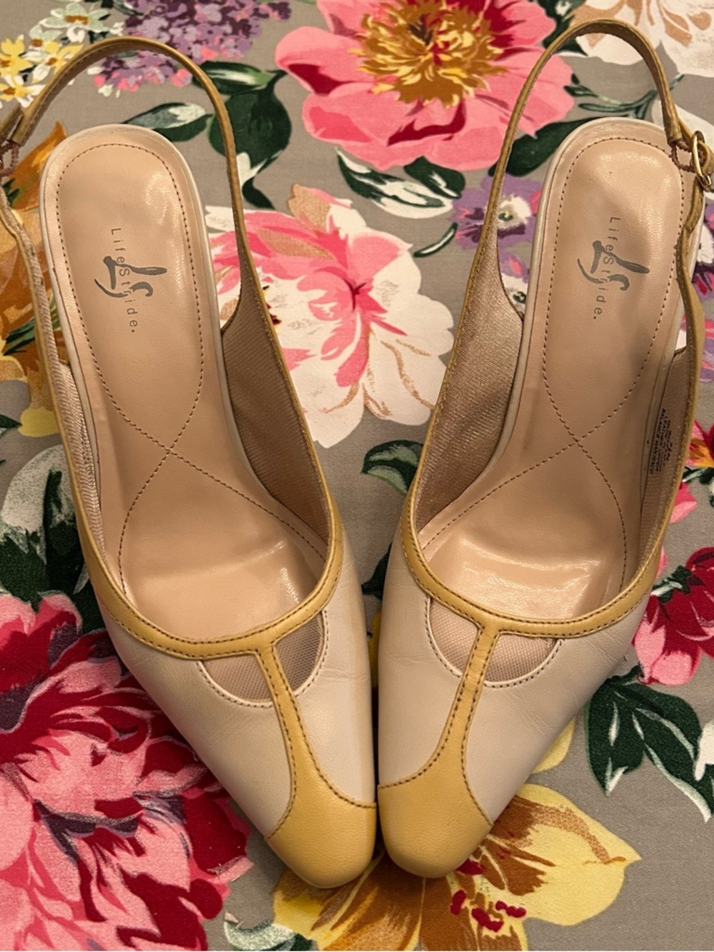 Life Stride Two-Tone Slingback Pumps in Cream and Yellow